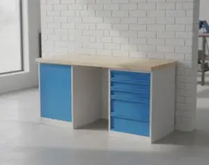 Dílenský pracovní stůl AXTOR v dílně