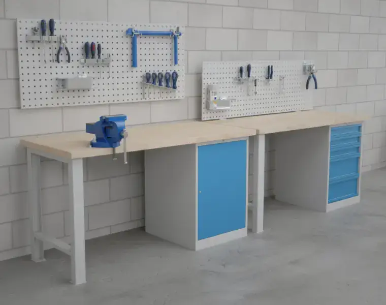 Dílenské stolu a ponky AXTOR - do profi dílen i garáží