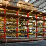 Konzolové regály na míru do skladu, dílny, výroby - jednostranné i oboustranné