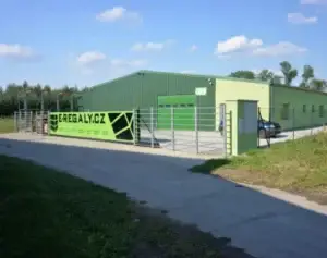 E-regaly.cz - Firma, výrobní hala a sklad