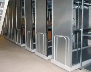 Posuvné policové regály na míru do archivu, skladu nebo knihovny